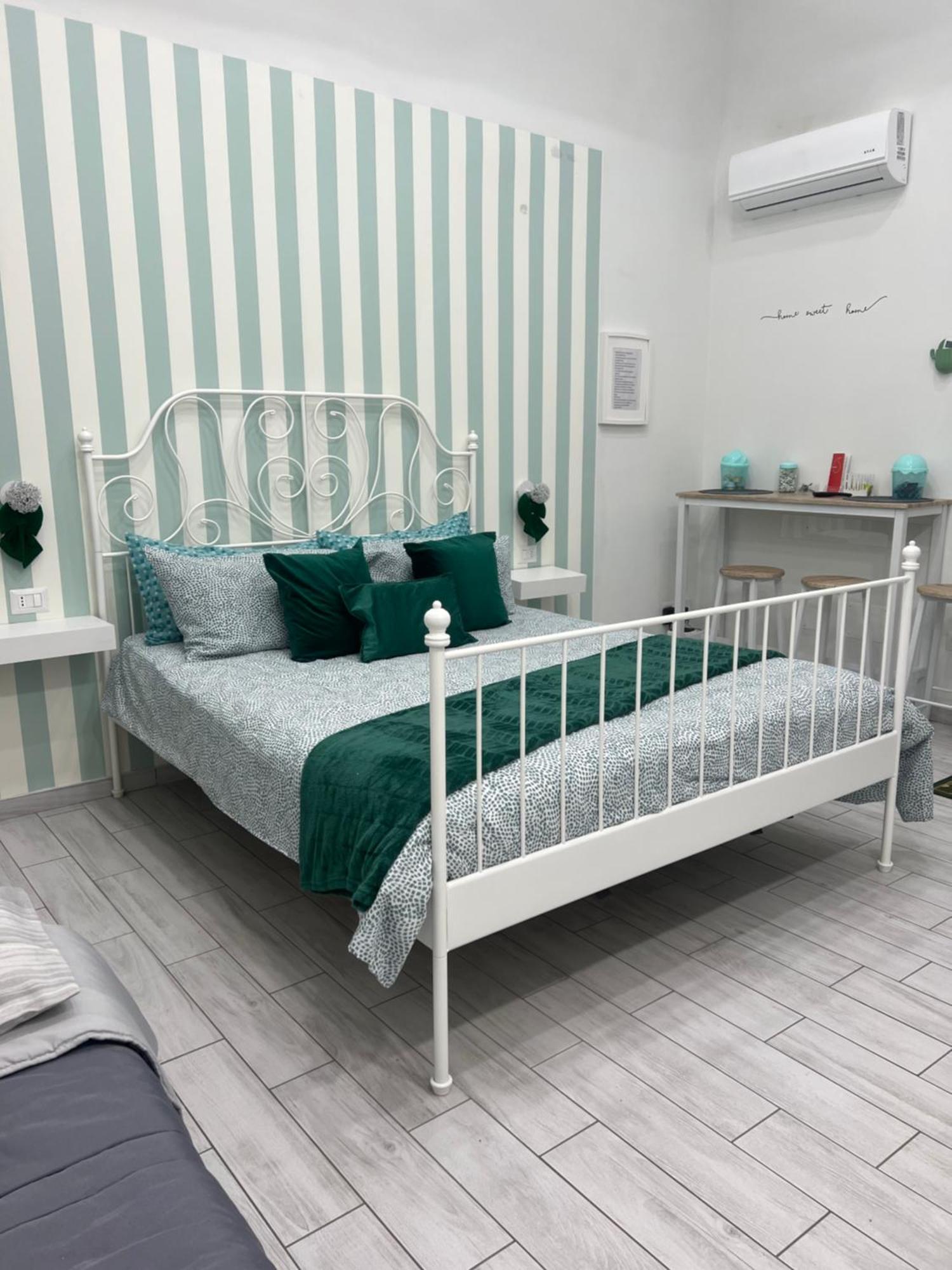 Beatrice Home Наполи Екстериор снимка